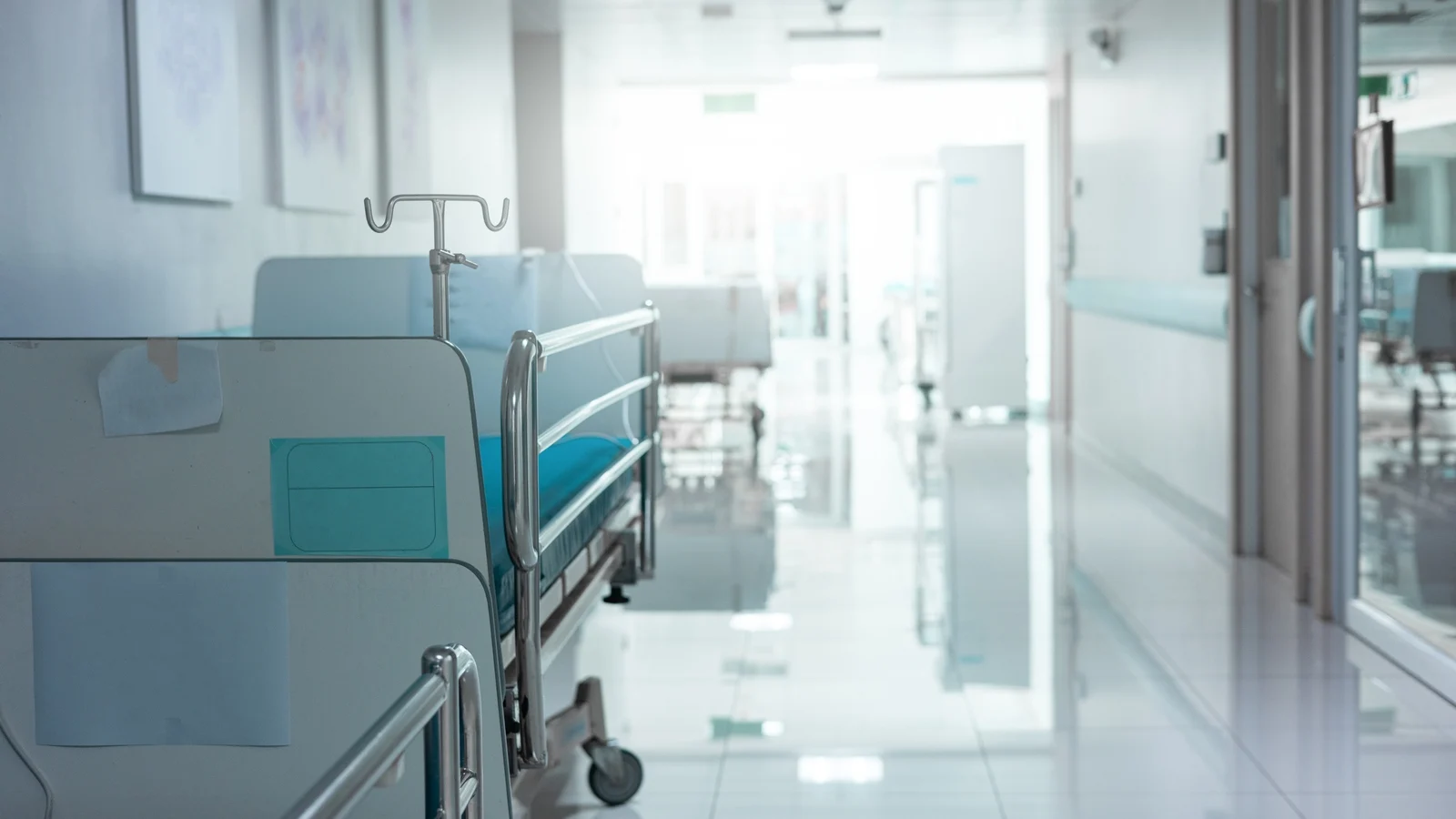 Nearly 1 million on hospital waiting list