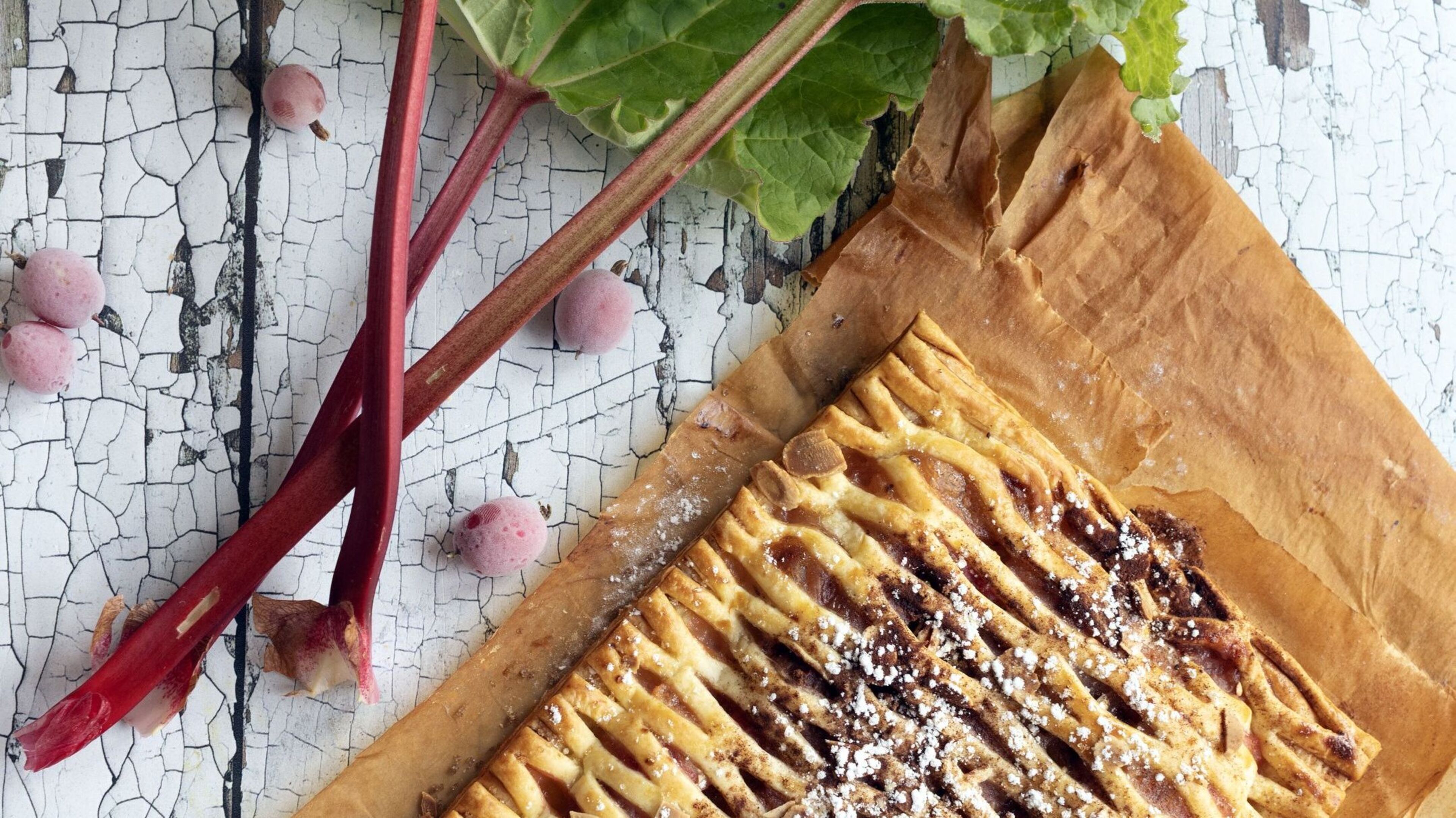 Gooseberries and Rhubarb Lattice Pie Recipe