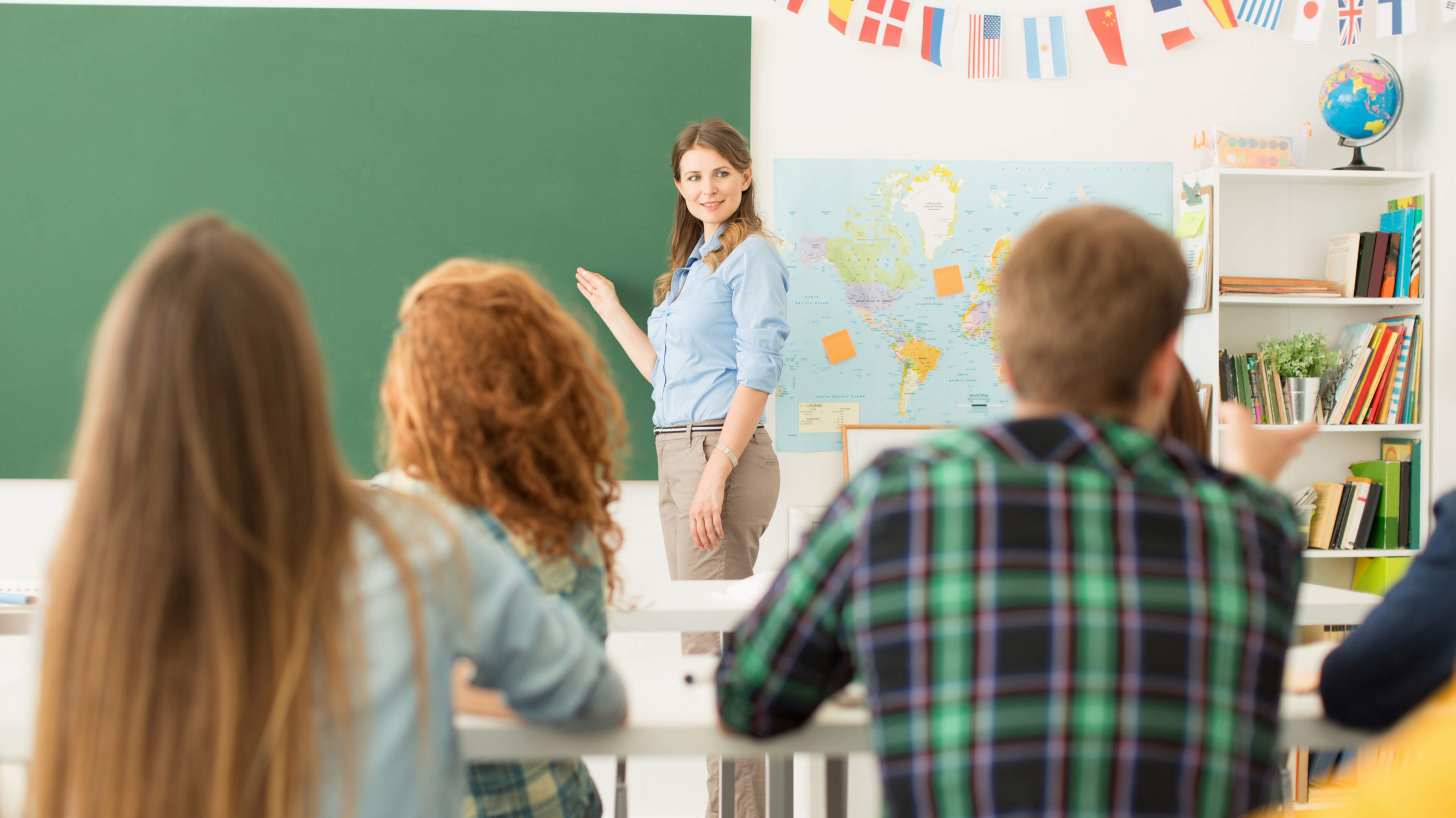 Encouraging Teens to Study Arts in AI Era