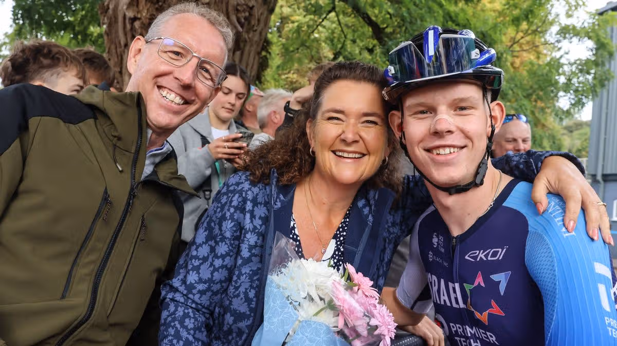 British Cyclist Finlay Tarling Dies Aged 19
