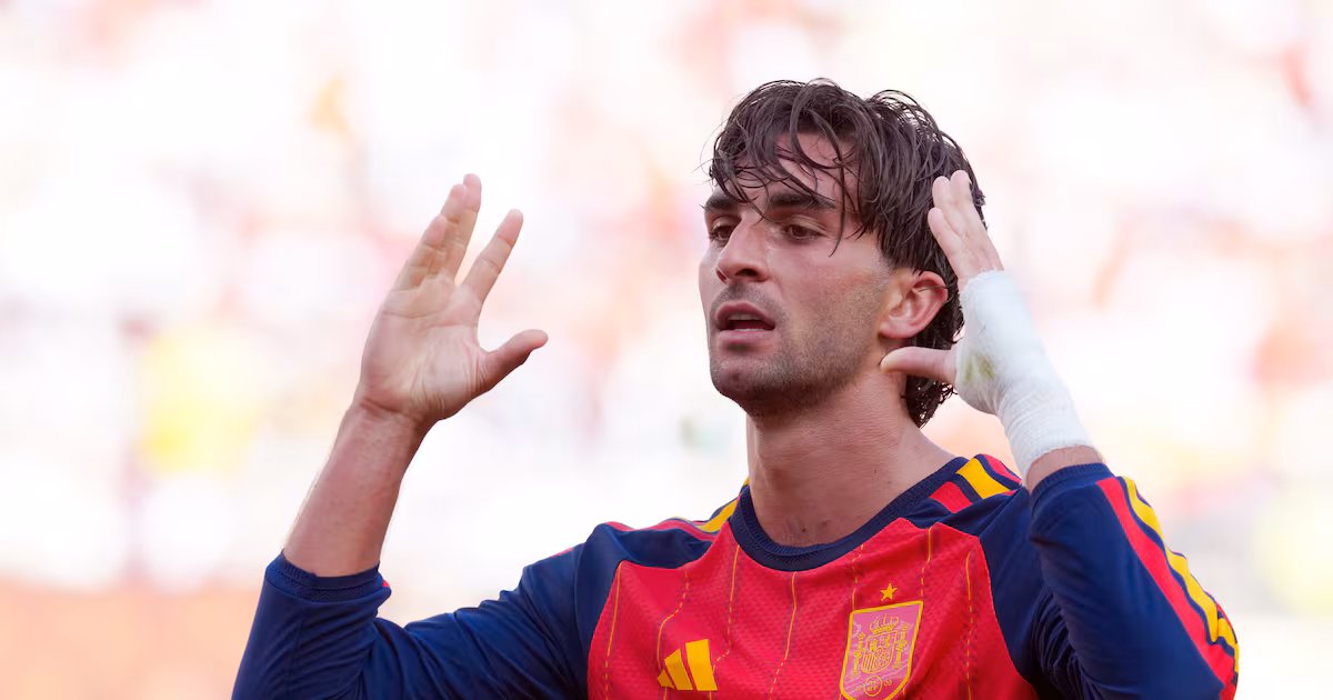 Ferran Torres Joins PSG from Barcelona