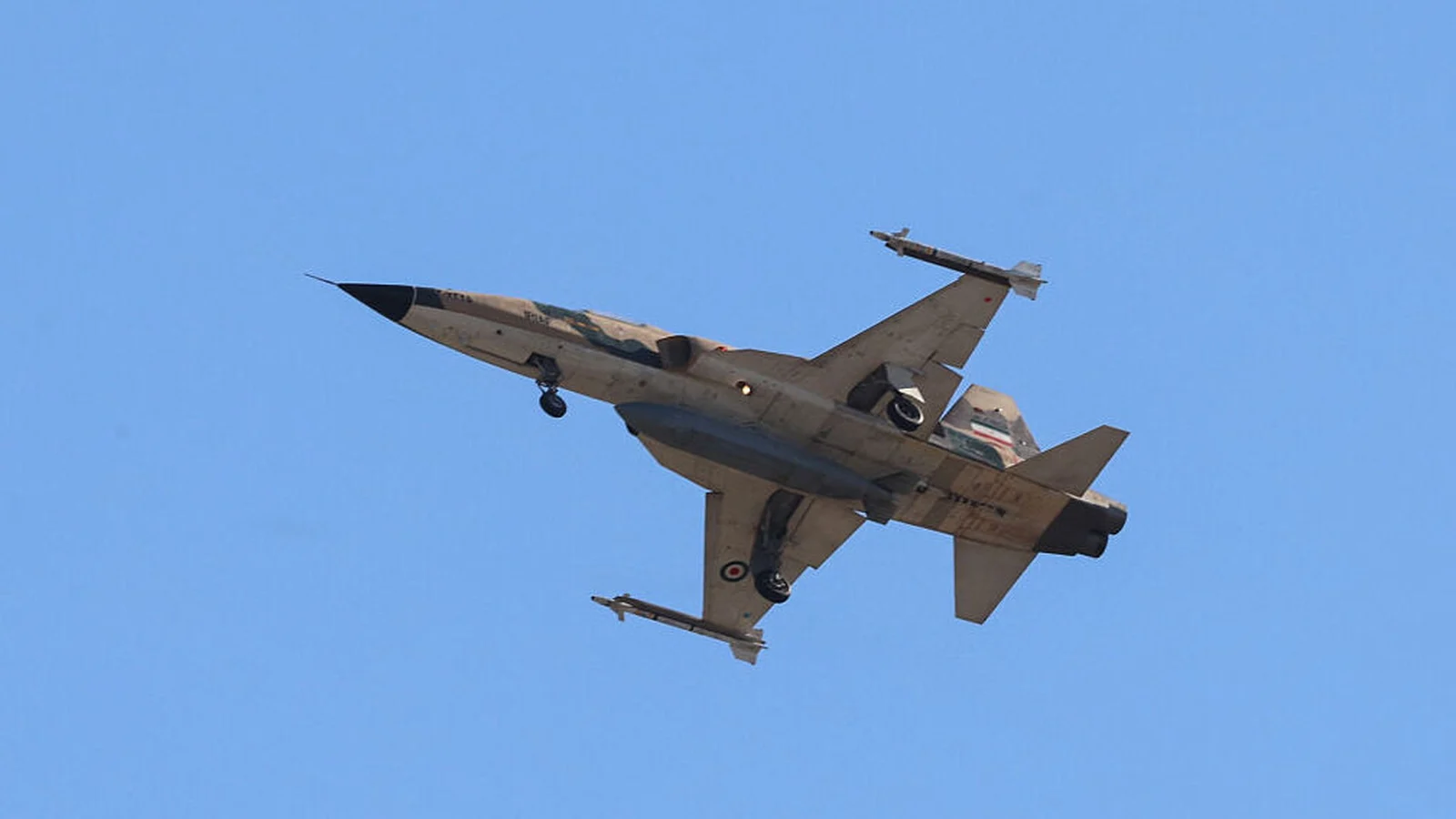 Iran demands Qatar release three captured pilots